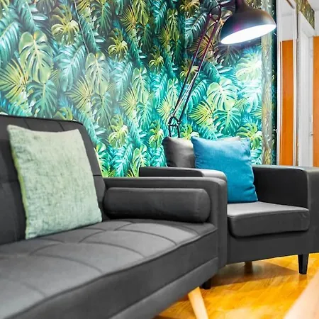 Apartment Funky Arcadian Centre By Azura Nights Birmingham