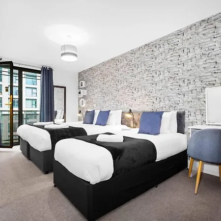 Apartment Funky Arcadian Centre By Azura Nights Birmingham